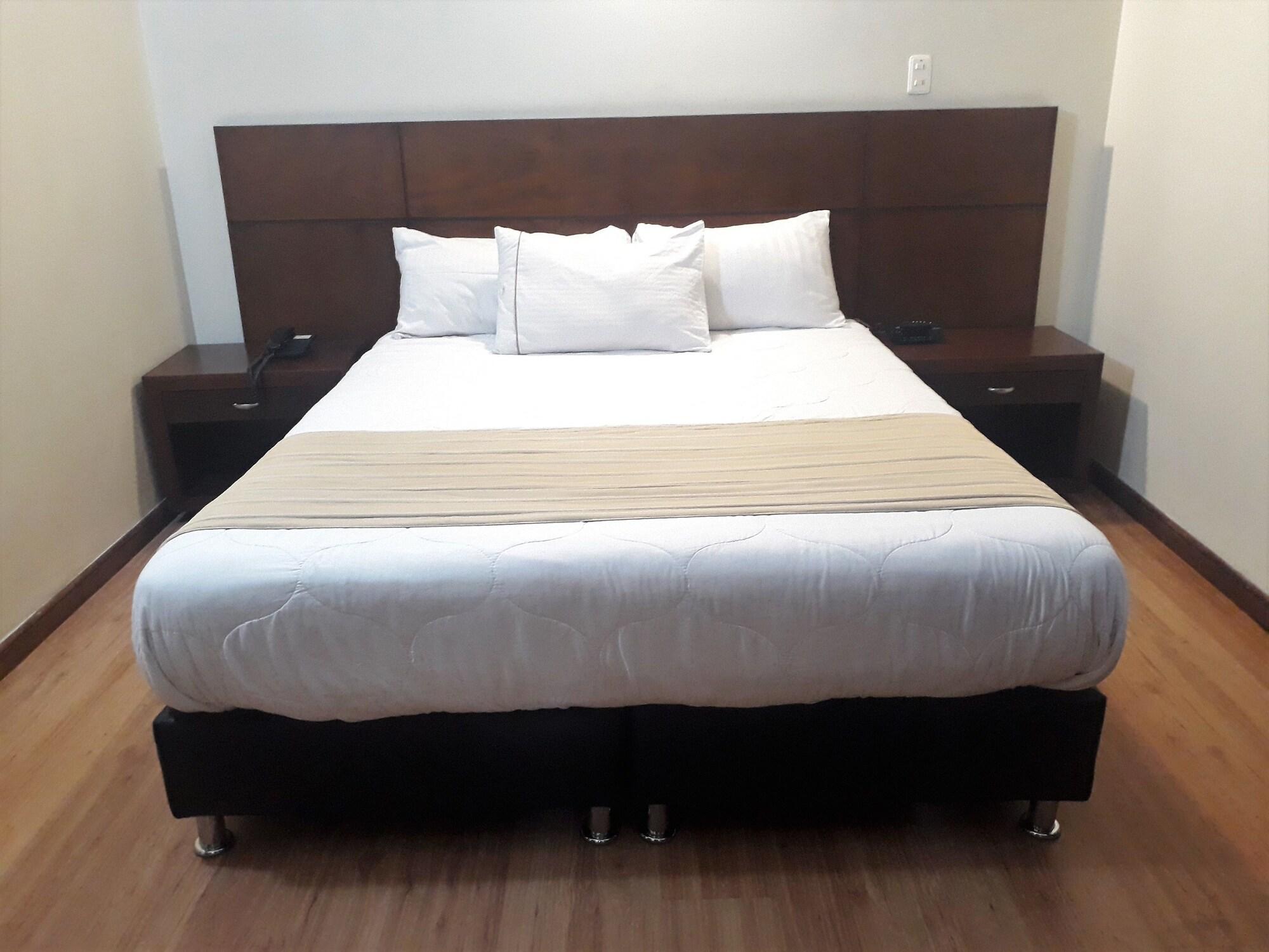 Hotel Poblado Campestre เมเดยิน ภายนอก รูปภาพ