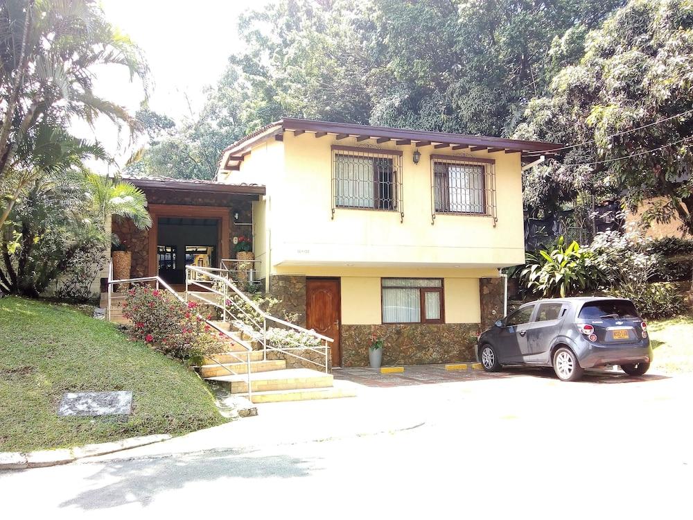 Hotel Poblado Campestre เมเดยิน ภายนอก รูปภาพ